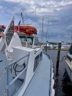 Commercial Survey Boat image