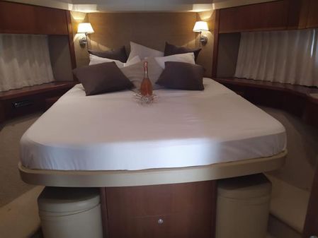 Princess Yachts 62 Flybridge image