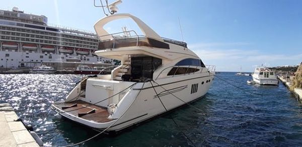 Princess Yachts 62 Flybridge image