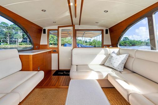 Palm Beach Motor Yachts PB50 image