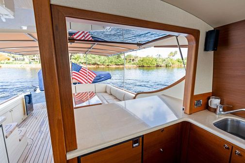 Palm Beach Motor Yachts PB50 image