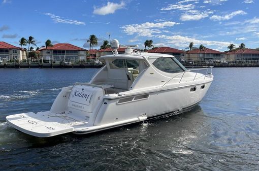 Tiara Yachts 3900 Sovran image