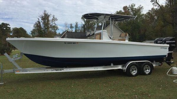 Privateer 28 Center Console 