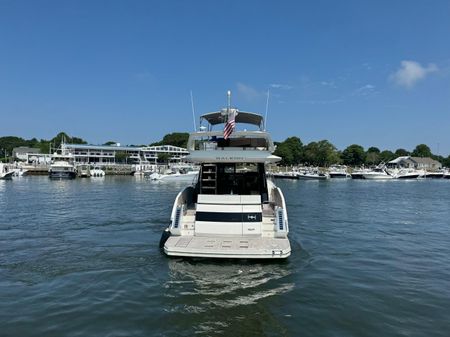 Galeon 500 Fly image