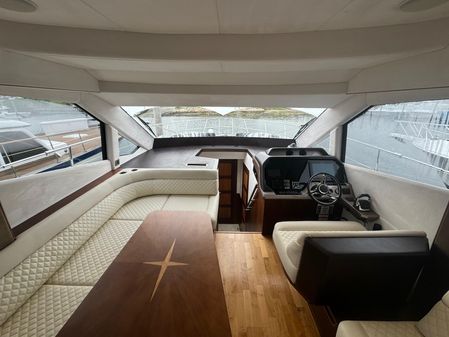 Galeon 500 Fly image