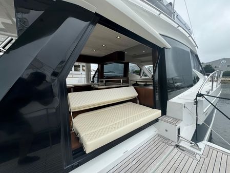 Galeon 500 Fly image