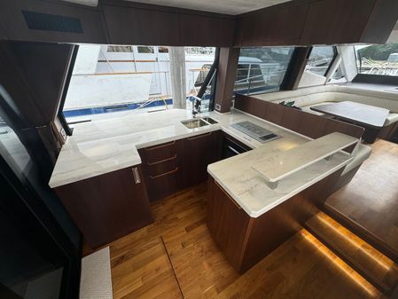 Galeon 500 Fly image