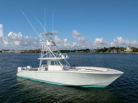 Yellowfin 42 Offshore image