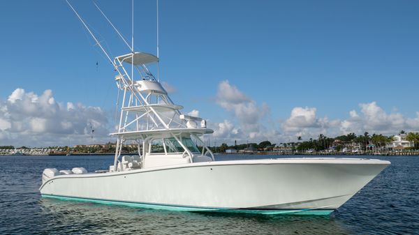 Yellowfin 42 Offshore 