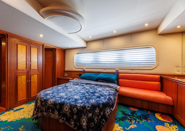 Tiffany Enclosed Bridge Sport fish image