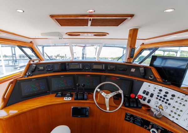 Tiffany Enclosed Bridge Sport fish image