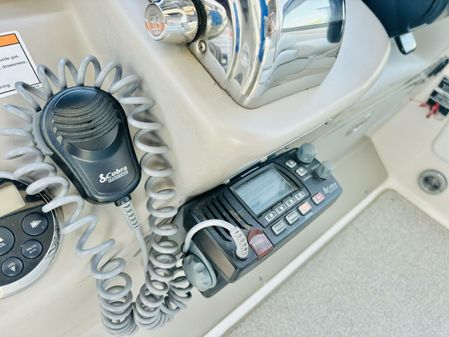 Sea Ray 320 Sundancer image