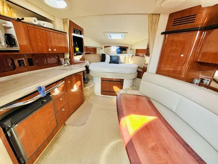 Sea Ray 320 Sundancer image