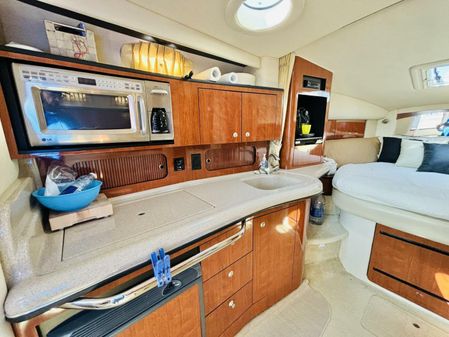 Sea Ray 320 Sundancer image