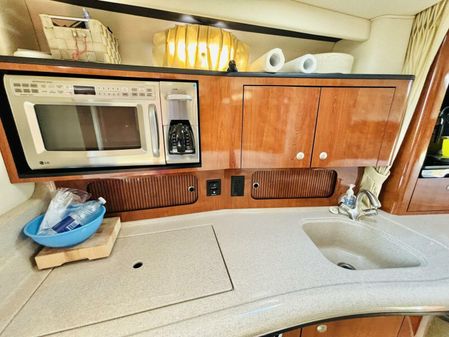 Sea Ray 320 Sundancer image