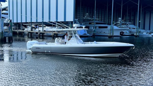 Intrepid 327 Center Console