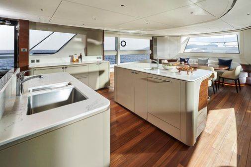 Princess-yachts X95-VISTA image