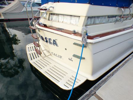 Chris-craft 42-COMMANDER image