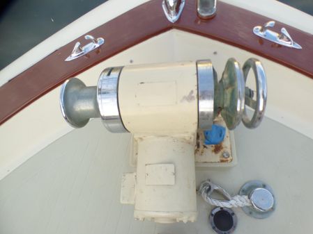 Chris-craft 42-COMMANDER image