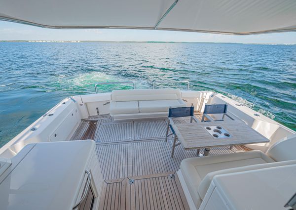 Riviera 52-ENCLOSED-FLYBRIDGE image