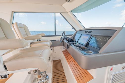 Riviera 52 Enclosed Flybridge image