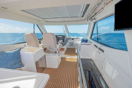 Riviera 52 Enclosed Flybridge image