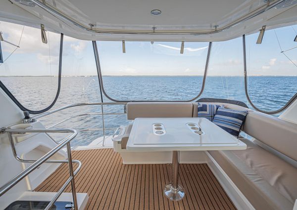 Riviera 52-ENCLOSED-FLYBRIDGE image