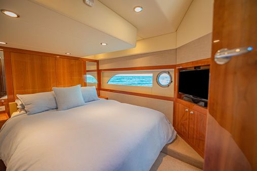 Riviera 52 Enclosed Flybridge image