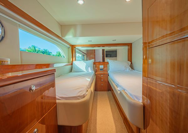 Riviera 52-ENCLOSED-FLYBRIDGE image