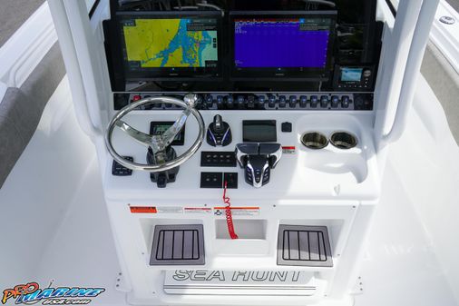 Sea-hunt ULTRA-305 image