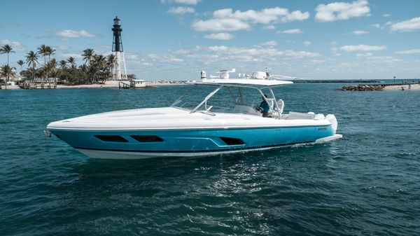 Intrepid 409 Valor