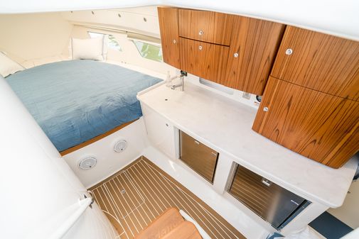 Intrepid 409 Valor image