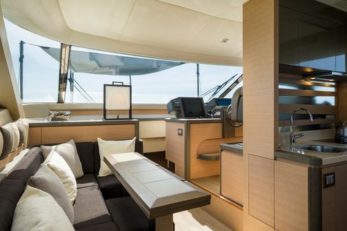 Monte Carlo Yachts MCY 70 image