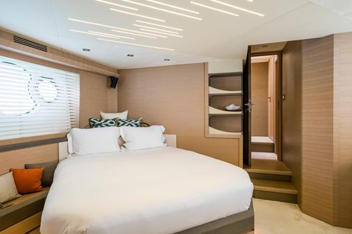 Monte Carlo Yachts MCY 70 image