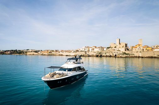 Monte Carlo Yachts MCY 70 image