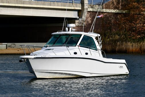 Boston Whaler 345 Conquest image