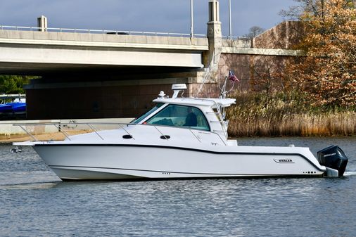 Boston Whaler 345 Conquest image