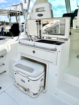 Boston Whaler 345 Conquest image