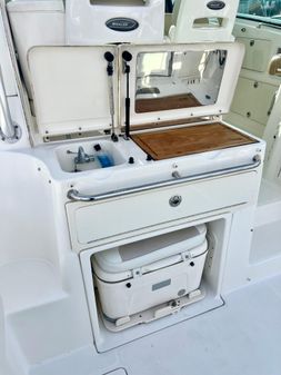 Boston Whaler 345 Conquest image