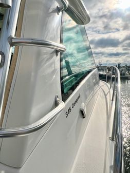 Boston Whaler 345 Conquest image