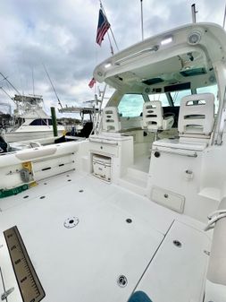 Boston Whaler 345 Conquest image