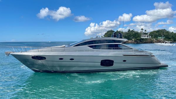 Pershing 62