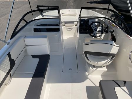 Bayliner VR4-BOWRIDER-OB image