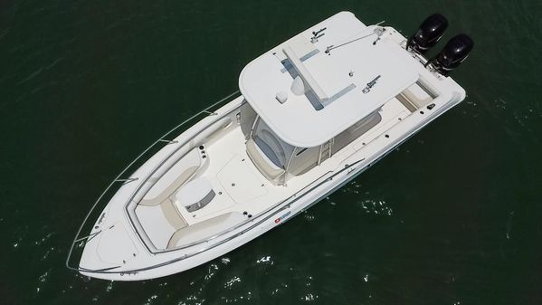 Boston Whaler 320 Outrage image