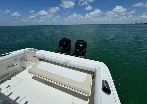 Boston Whaler 320 Outrage image