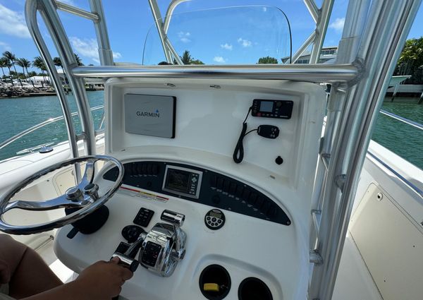 Boston Whaler 320 Outrage image