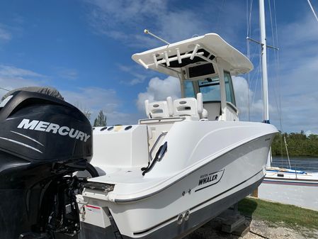 Boston Whaler 250 Outrage image