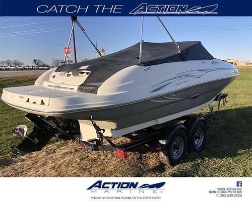Sea Ray 200 Sundeck - main image