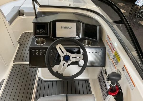 Bayliner VR5-BOWRIDER-OB image