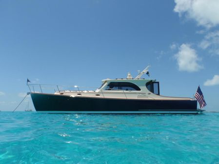 Hinckley Talaria 44 Motor Yacht image